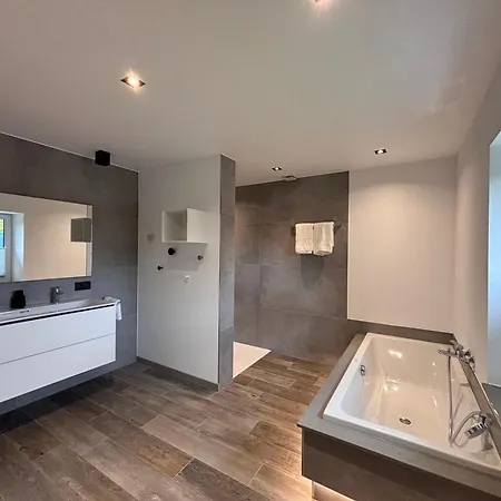 Hyronimus House Apartman Amblève